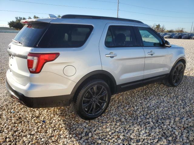 Image 3 of 2017 FORD EXPLORER XLT 2017 with VIN 1FM5K7D87HGD39961