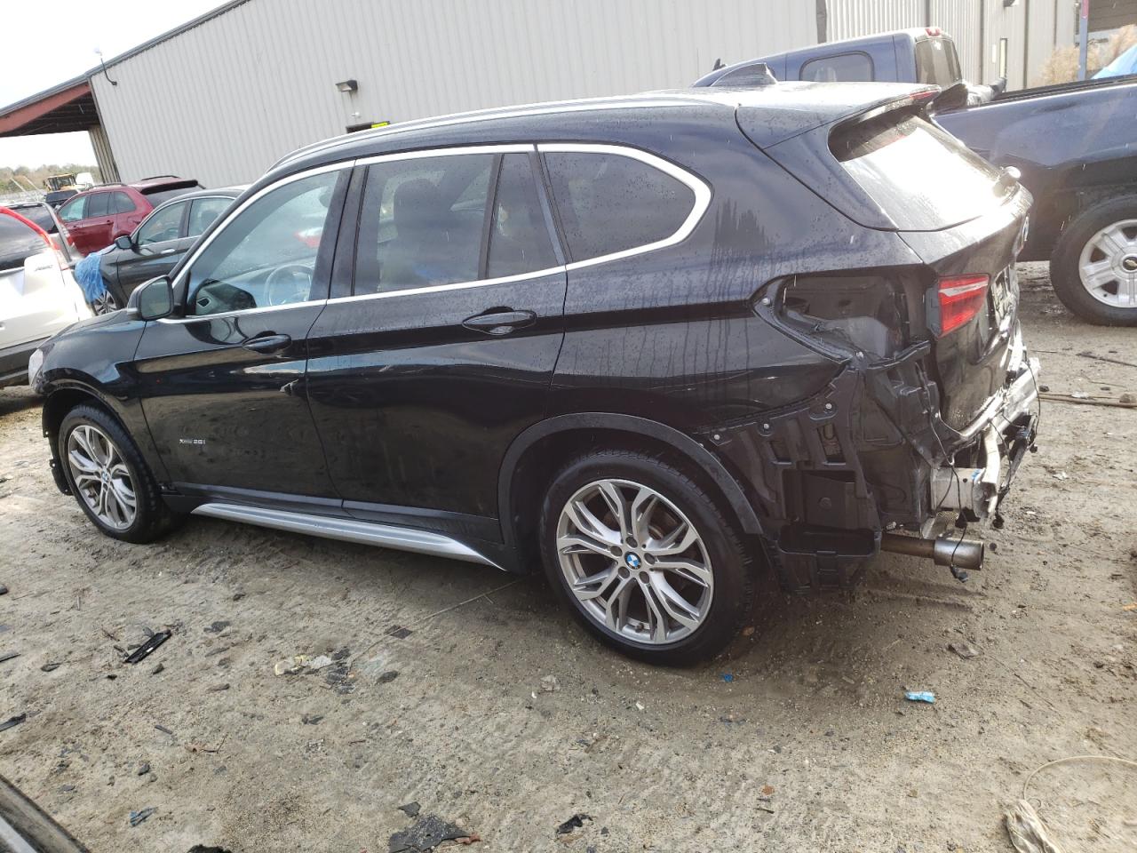 Obraz 2 z 2016 BMW X1 XDRIVE28I 2016 z VIN WBXHT3C30GP883202