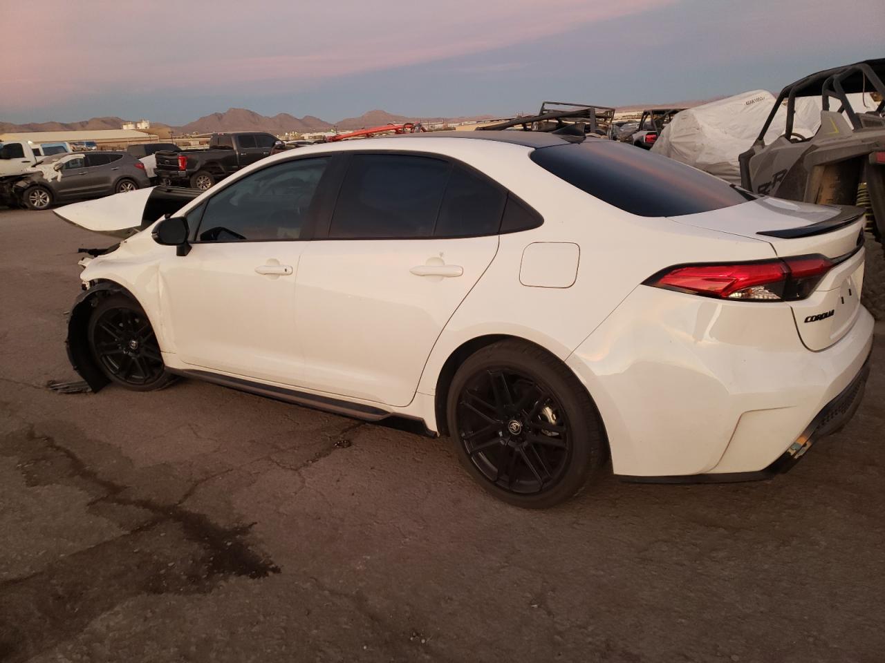 Изображение 2 2022 TOYOTA COROLLA XSE 2022 с VIN 5YFT4MCEXNP117243