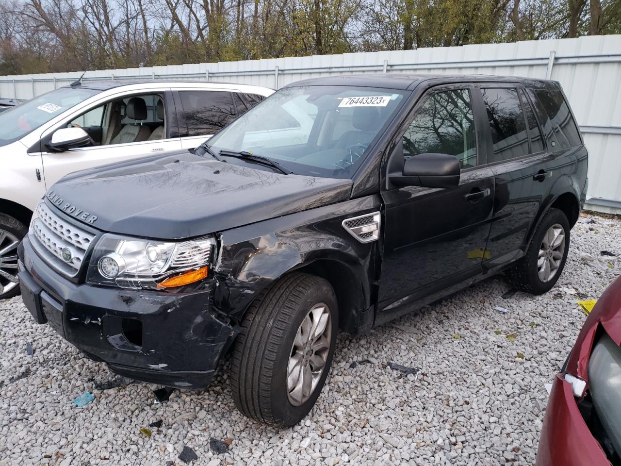 Image 1 of 2013 LAND ROVER LR2 HSE 2013 with VIN SALFR2BG8DH345251