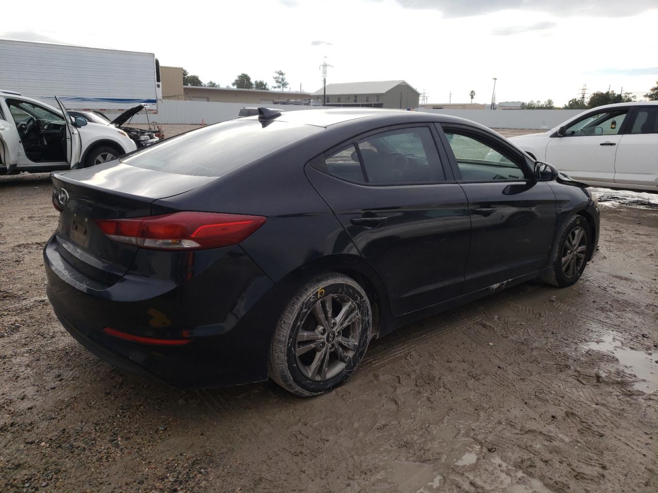 Изображение 3 2017 HYUNDAI ELANTRA SE 2017 с VIN KMHD84LF2HU156249