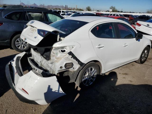 Obraz 3 z 2016 TOYOTA SCION IA  2016 z VIN 3MYDLBZV3GY104972