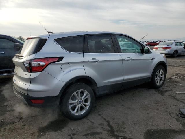 Изображение 3 2017 FORD ESCAPE SE 2017 с VIN 1FMCU9GDXHUD90572