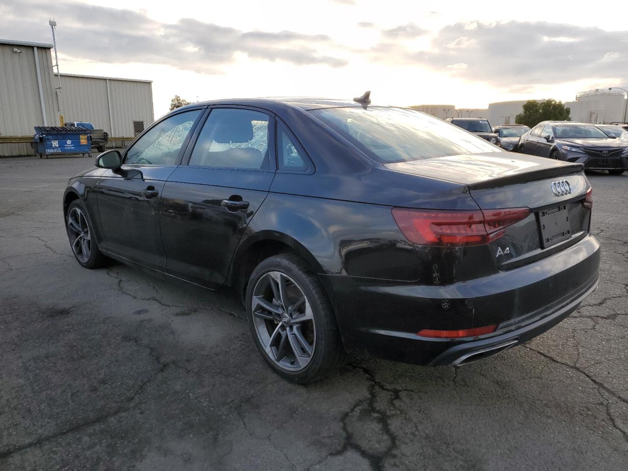 Obraz 2 z 2019 AUDI A4 PREMIUM 2019 z VIN WAUGMAF40KN020285