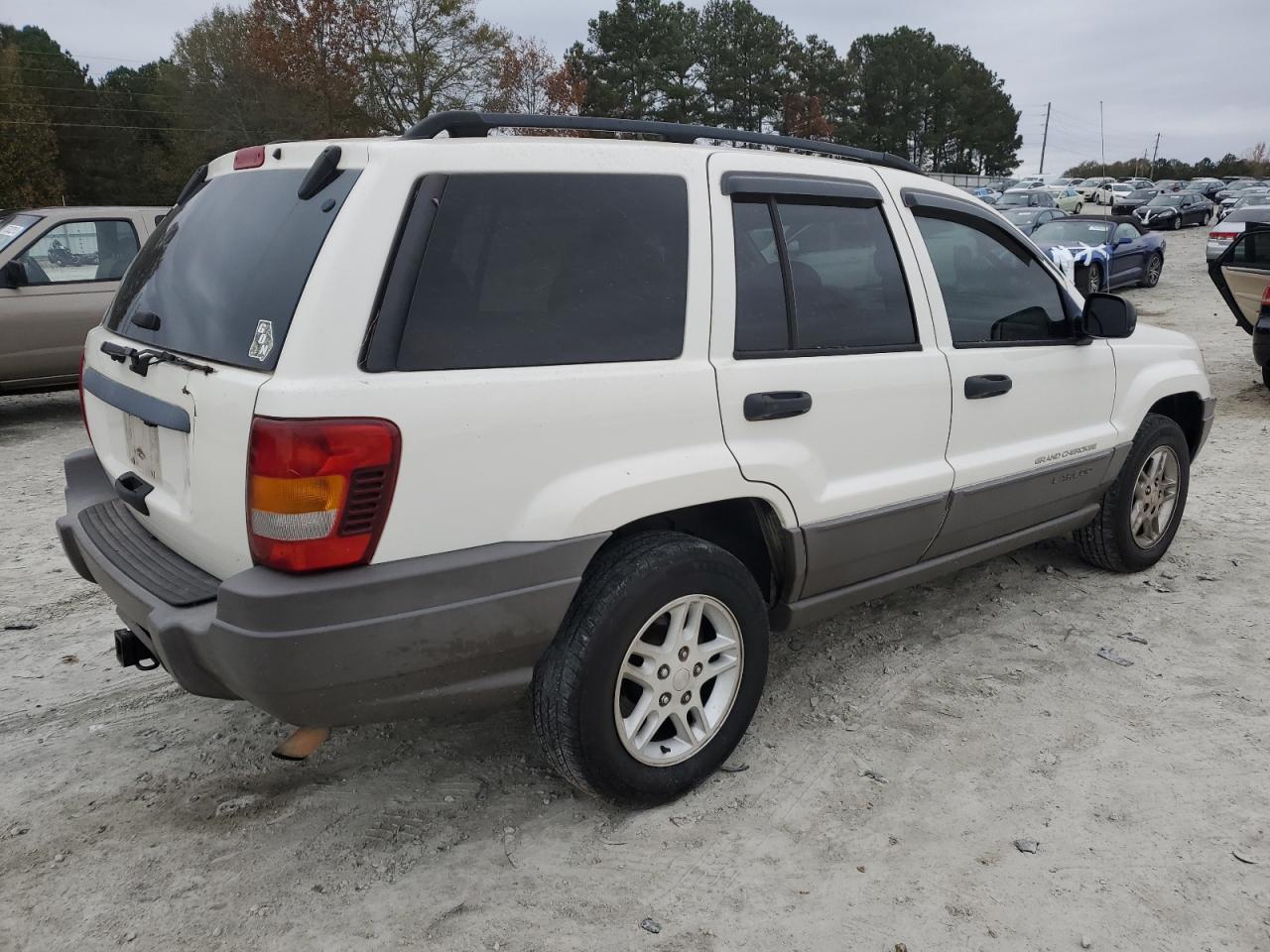 Image 3 of 2004 JEEP GRAND CHEROKEE LAREDO 2004 with VIN 1J4GW48S34C171804