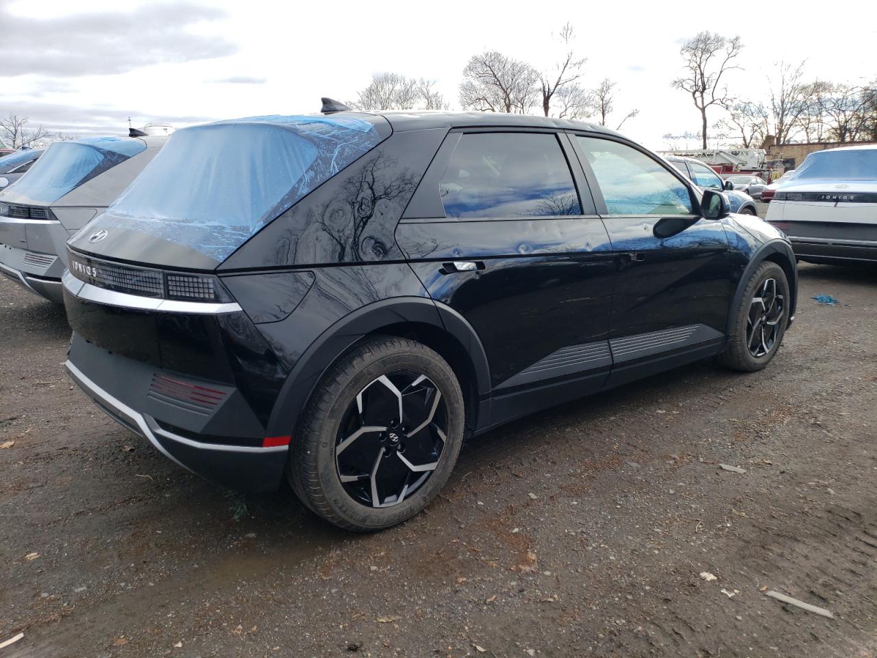 Image 3 of 2022 HYUNDAI IONIQ 5 SEL 2022 with VIN KM8KN4AE6NU061487