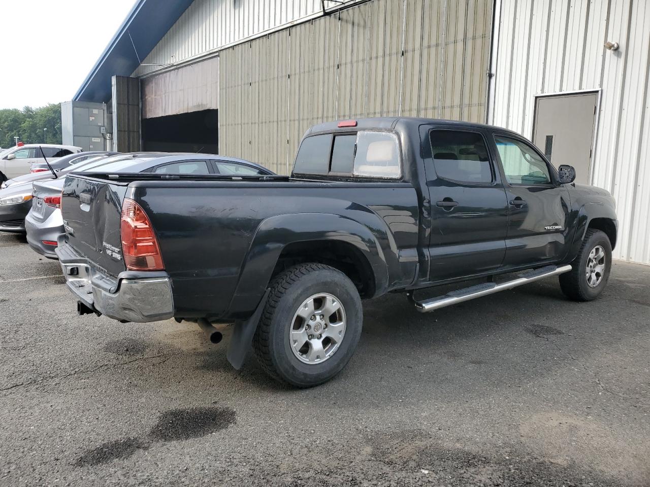 Obraz 3 z 2006 TOYOTA TACOMA DOUBLE CAB PRERUNNER LONG BED 2006 z VIN 3TMKU72N76M009279