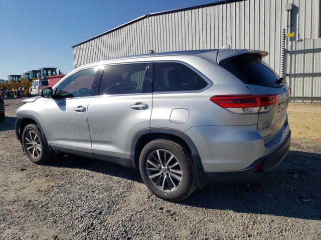 Image 2 of 2019 TOYOTA HIGHLANDER SE 2019 with VIN 5TDJZRFH6KS629970