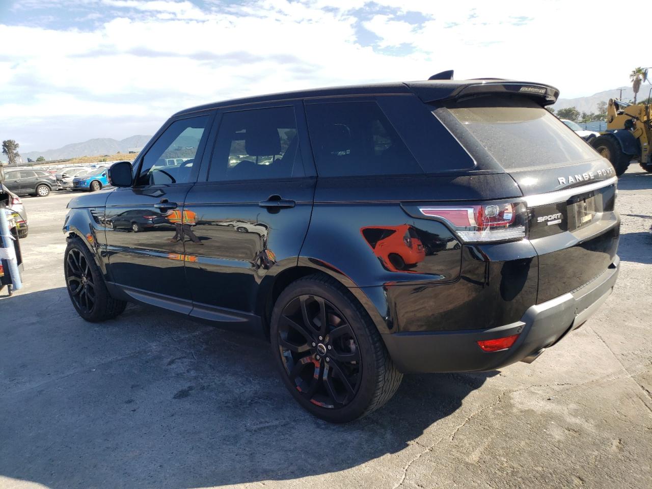 Image 2 of 2017 LAND ROVER RANGE ROVER SPORT SE 2017 with VIN SALWG2FV2HA163963