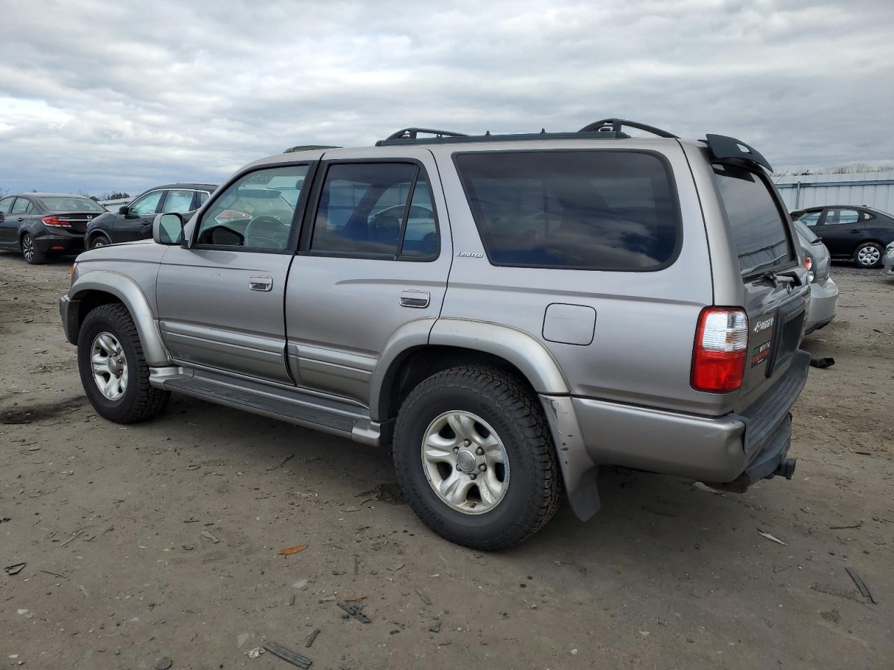 Image 2 of 2001 TOYOTA 4RUNNER LIMITED 2001 with VIN JT3HN87R419054426