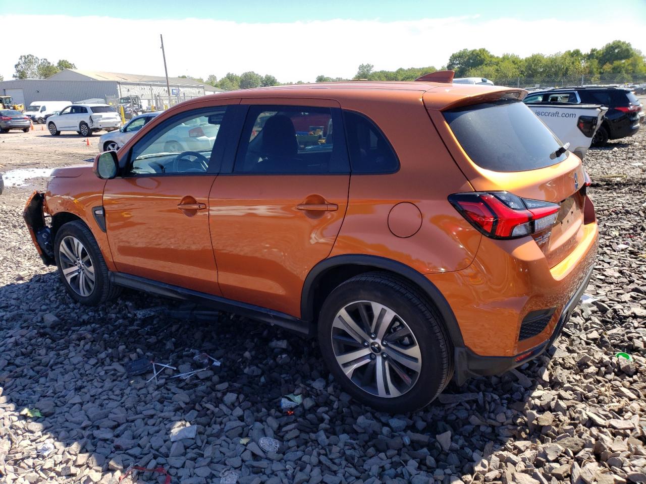 Изображение 2 2023 MITSUBISHI OUTLANDER SPORT S/SE 2023 с VIN JA4ARUAU9PU000403
