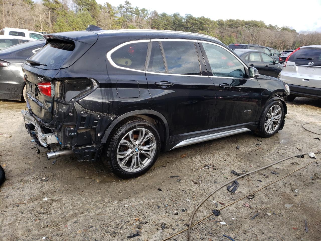 Obraz 3 z 2016 BMW X1 XDRIVE28I 2016 z VIN WBXHT3C30GP883202