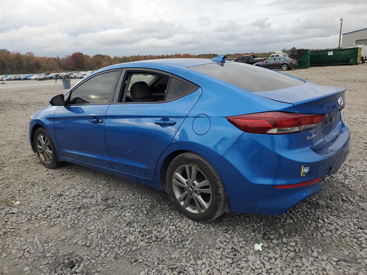 Image 2 of 2017 HYUNDAI ELANTRA SE 2017 with VIN KMHD84LF1HU172667