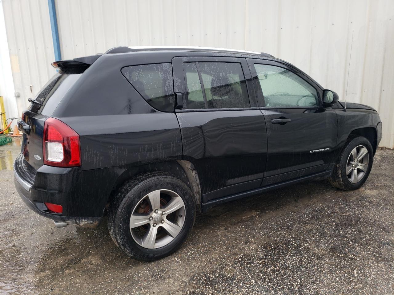 Image 3 of 2016 JEEP COMPASS LATITUDE 2016 with VIN 1C4NJDEB0GD793677