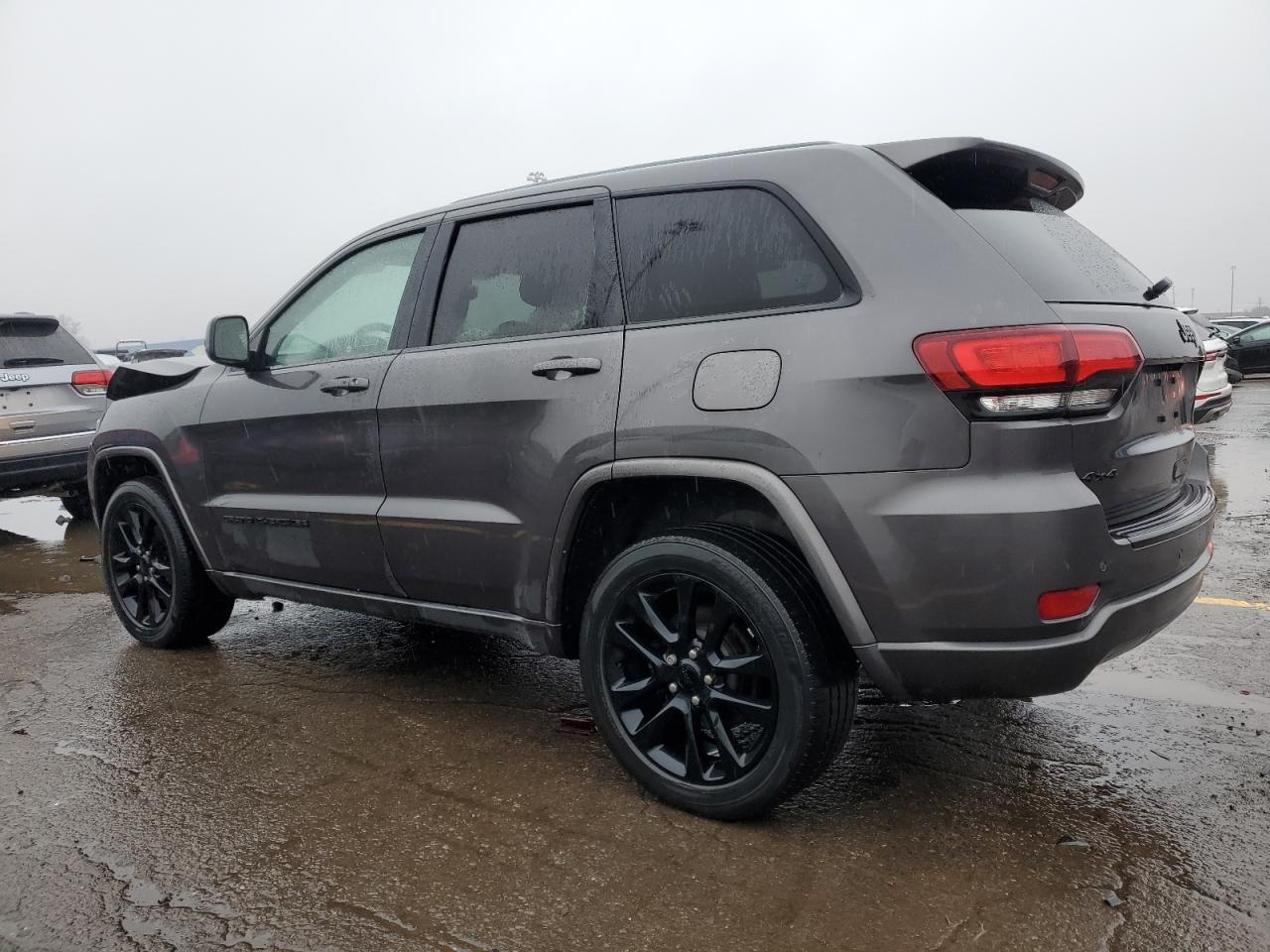 Obraz 2 z 2017 JEEP GRAND CHEROKEE LAREDO 2017 z VIN 1C4RJFAG5HC924947