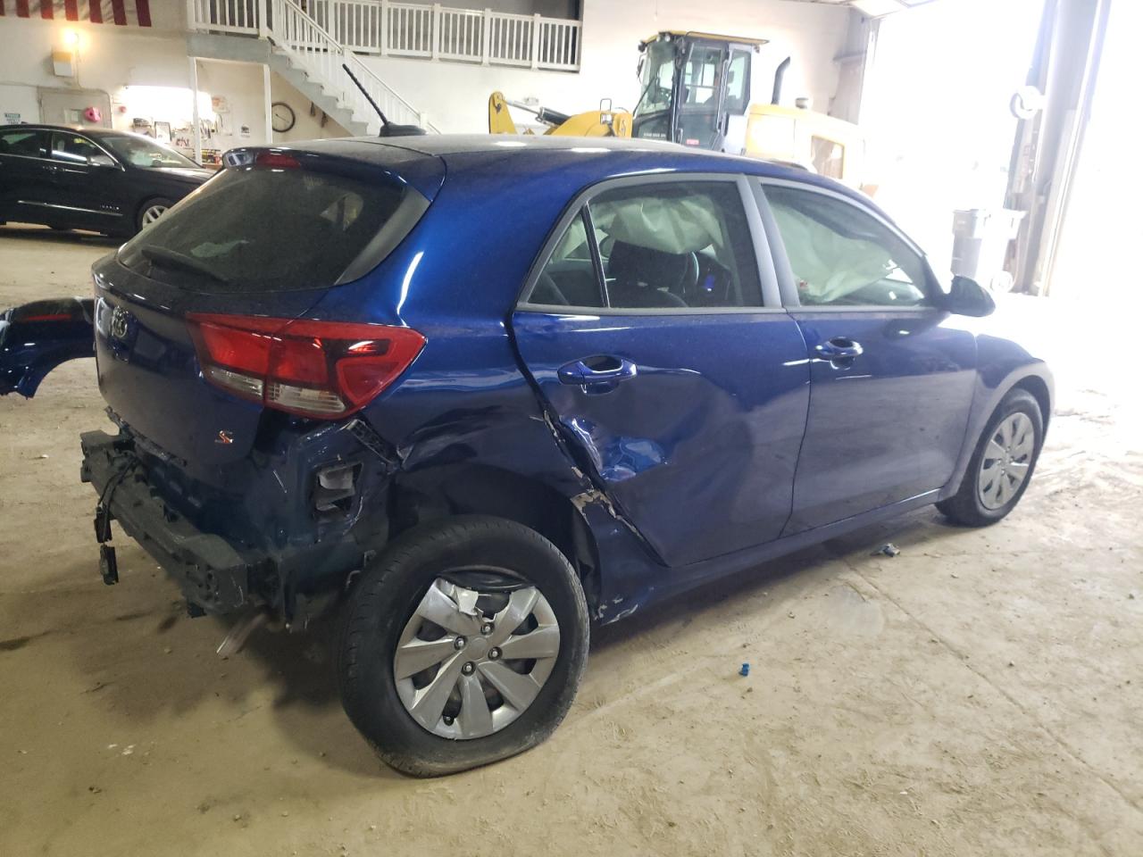 Image 3 of 2020 KIA RIO LX 2020 with VIN 3KPA25AD4LE335125