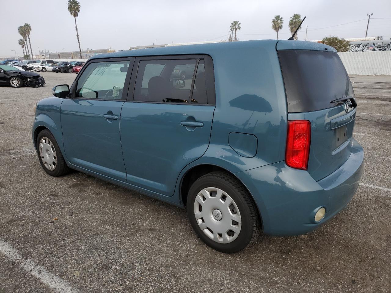 Изображение 2 2008 TOYOTA SCION XB 2008 с VIN JTLKE50E081018477