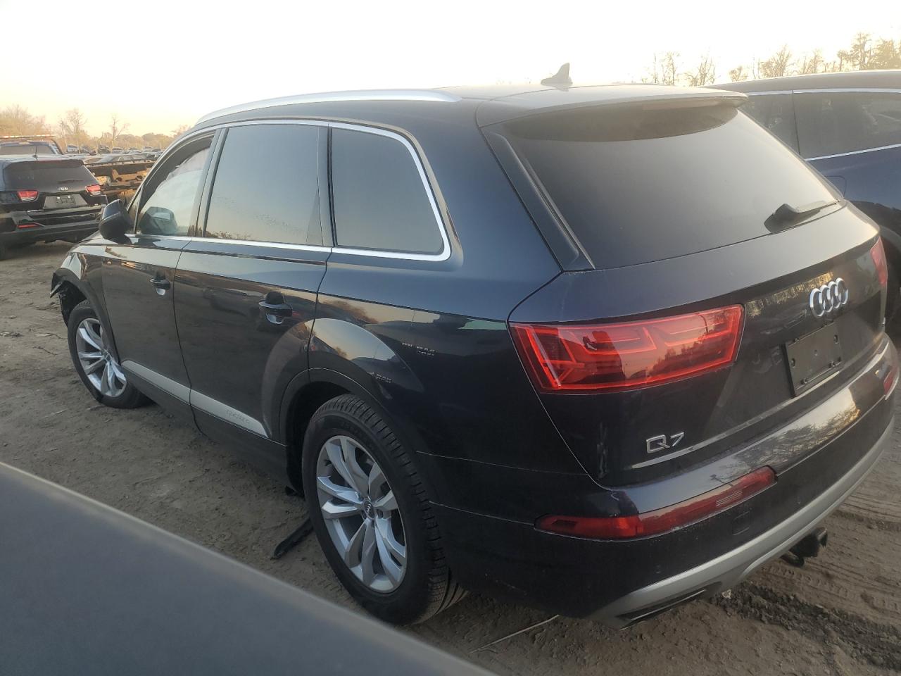 Image 2 of 2017 AUDI Q7 PREMIUM PLUS 2017 with VIN WA1LHAF78HD039577