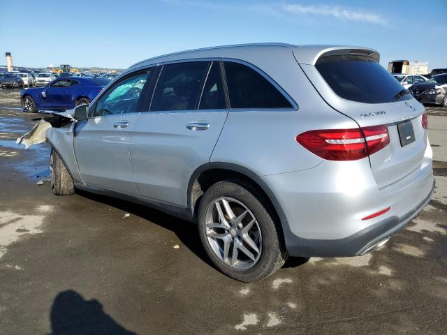 Obraz 2 z 2017 MERCEDES-BENZ GLC 300 4MATIC 2017 z VIN WDC0G4KB2HF130950