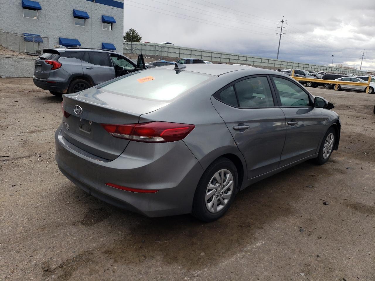 Изображение 3 2017 HYUNDAI ELANTRA SE 2017 с VIN KMHD74LF8HU367782