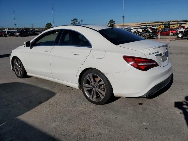 Obraz 2 z 2019 MERCEDES-BENZ CLA 250 2019 z VIN WDDSJ4EB3KN741567