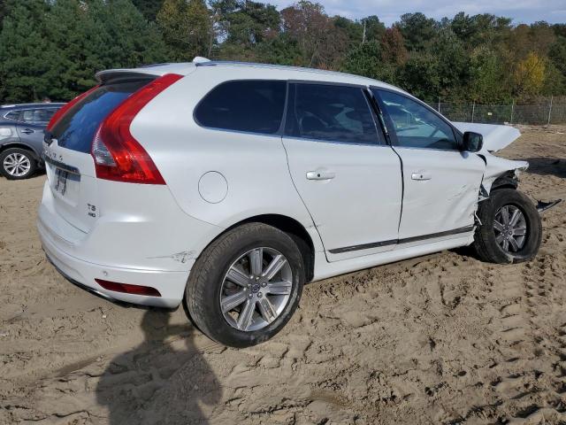 Obraz 3 z 2017 VOLVO XC60 T5 INSCRIPTION 2017 z VIN YV440MRUXH2019473