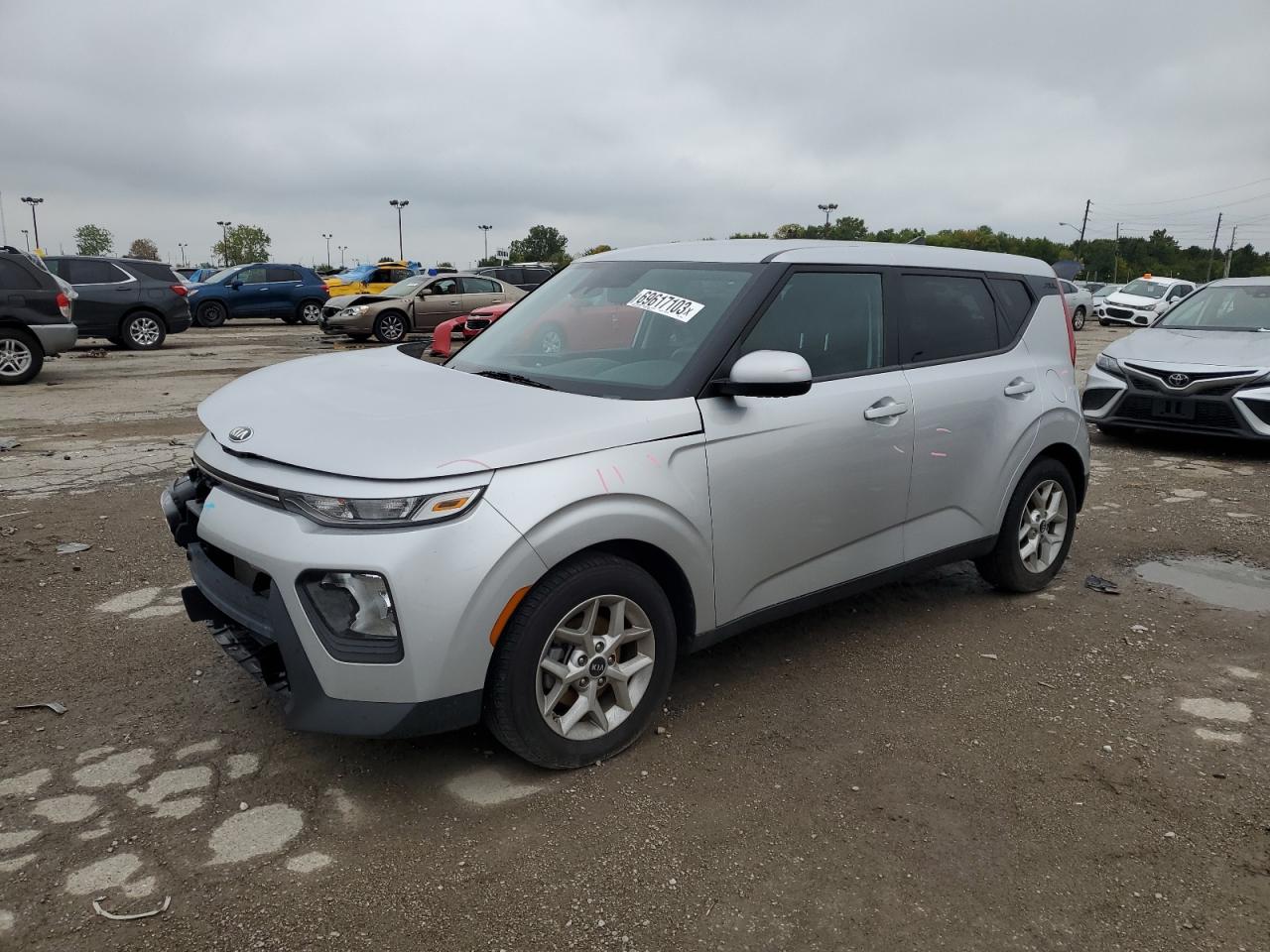 Image 1 of 2020 KIA SOUL LX 2020 with VIN KNDJ23AU6L7115019
