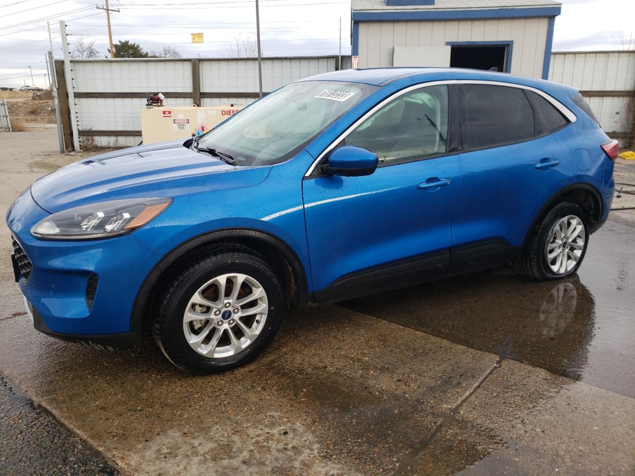 Image 1 of 2021 FORD ESCAPE SE 2021 with VIN 1FMCU9G68MUA68198