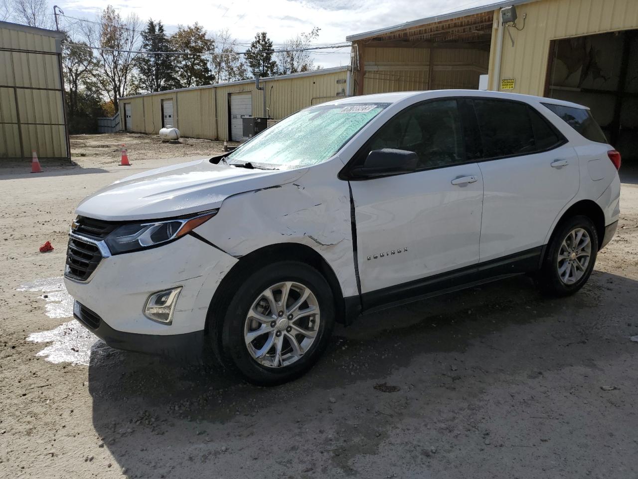 Image 1 of 2018 CHEVROLET EQUINOX LS 2018 with VIN 3GNAXREV9JL338503