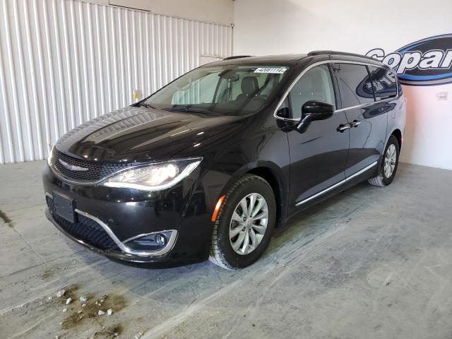 Image 1 of 2017 CHRYSLER PACIFICA TOURING L 2017 with VIN 2C4RC1BGXHR675743