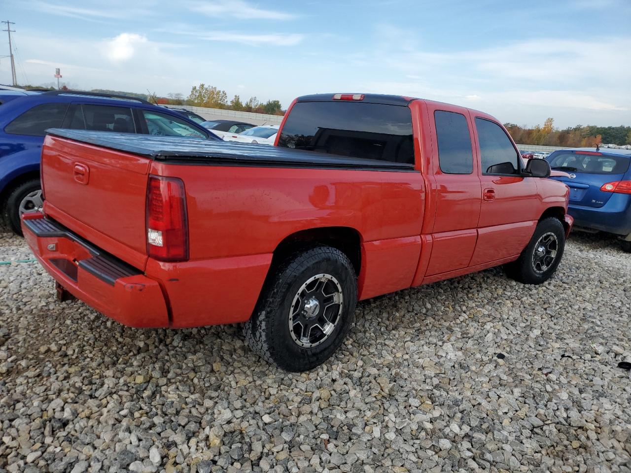 Obraz 3 z 2004 CHEVROLET SILVERADO K1500 2004 z VIN 2GCEK19NX41143486