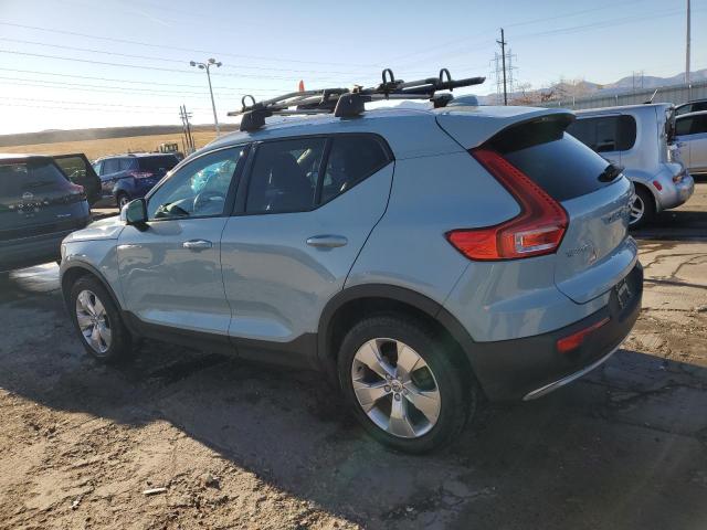 Image 2 of 2019 VOLVO XC40 T5 MOMENTUM 2019 with VIN YV4162UKXK2085119