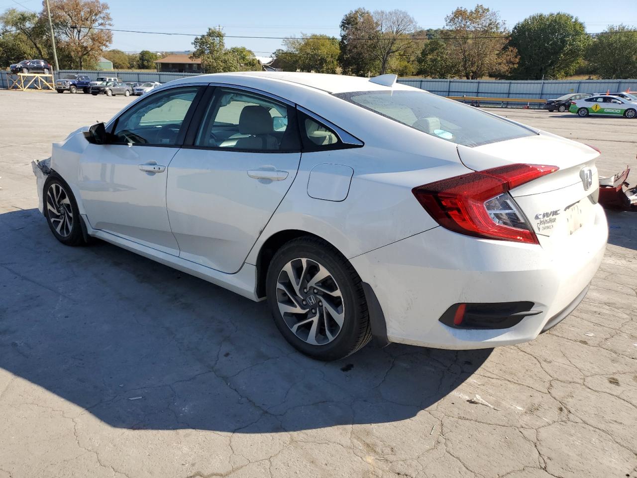 Obraz 2 z Honda Civic Ex 2018 z VIN 19XFC2F79JE001089