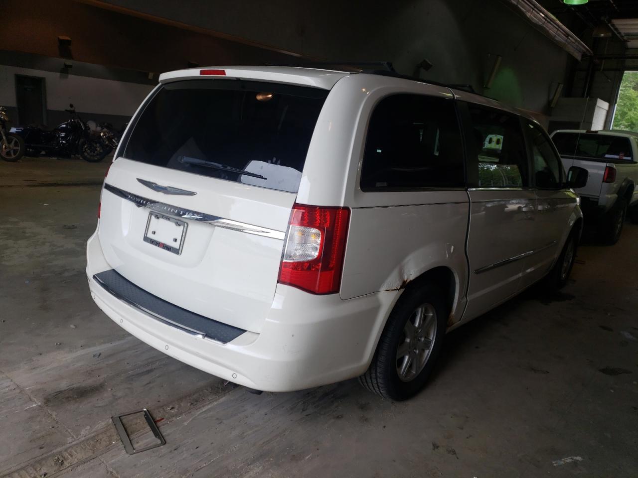 Изображение 3 2011 CHRYSLER TOWN & COUNTRY TOURING 2011 с VIN 2A4RR5DG0BR704297