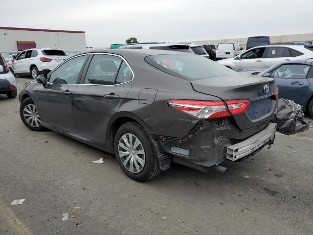 Image 2 of 2018 TOYOTA CAMRY LE 2018 with VIN 4T1B31HK1JU503201