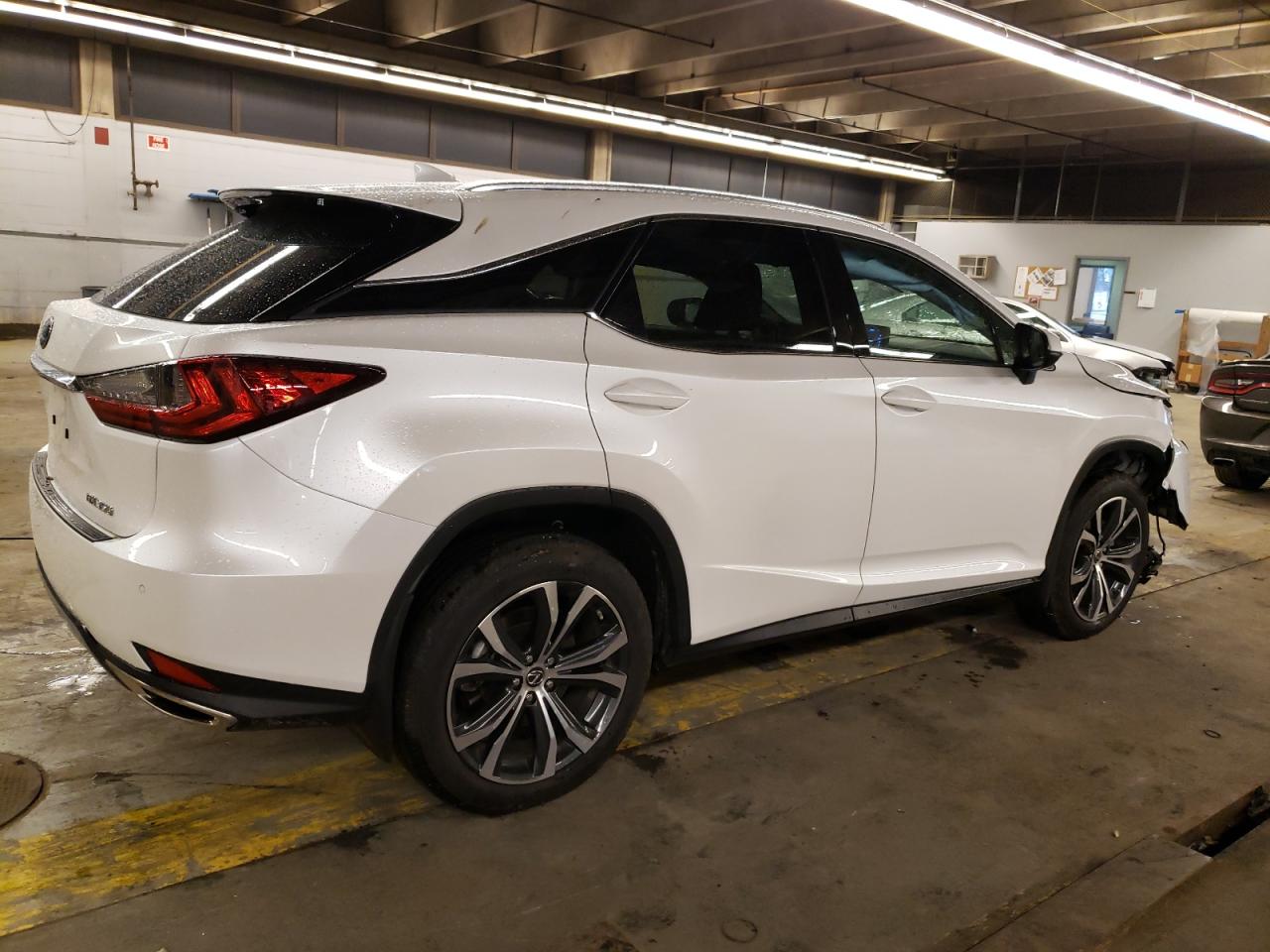 Obraz 3 z 2022 LEXUS RX 350 2022 z VIN 2T2HZMDA2NC323350