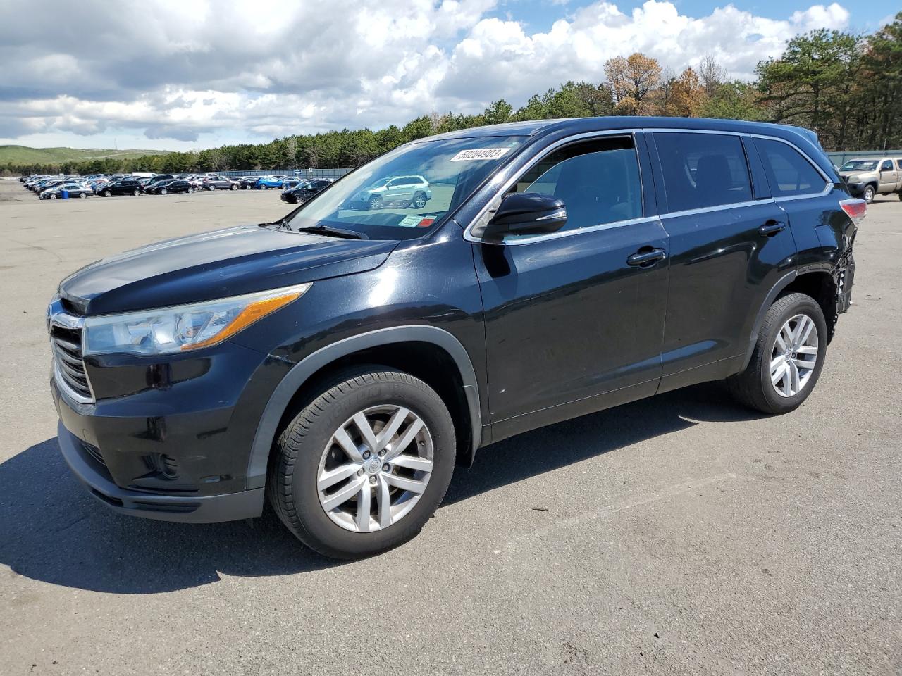 2015 TOYOTA HIGHLANDER LE 2015 image