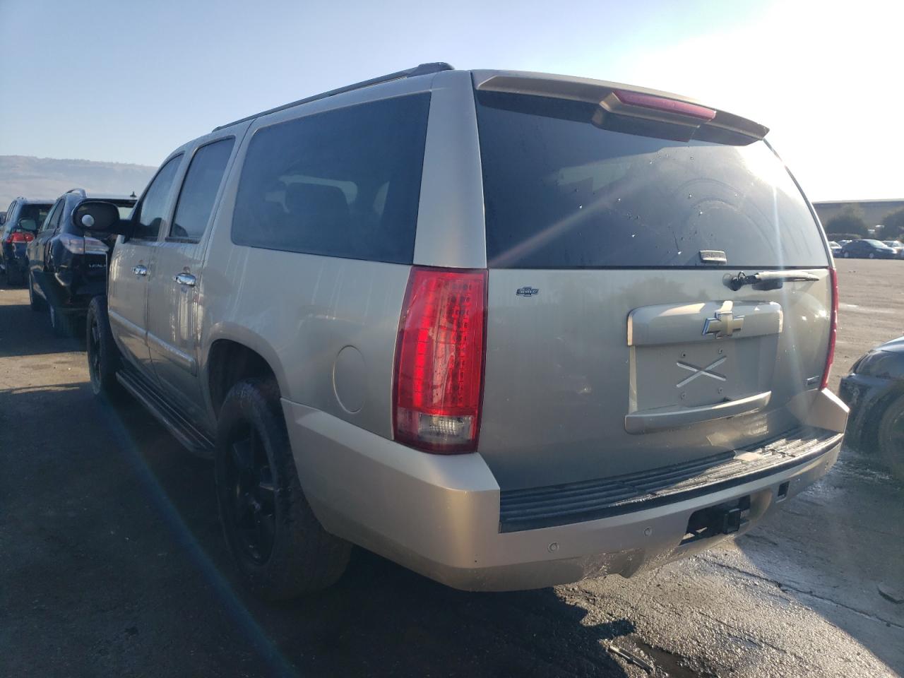 Obraz 2 z 2007 CHEVROLET SUBURBAN K1500 2007 z VIN 3GNFK16317G253417