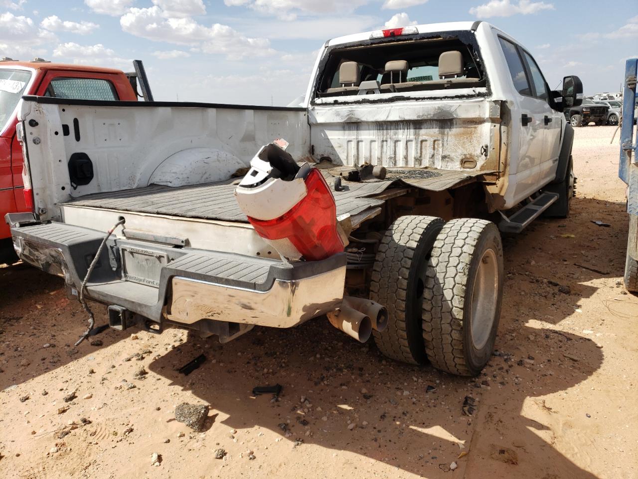 Image 3 of 2019 FORD F450 SUPER DUTY 2019 with VIN 1FT8W4DT3KEE11542