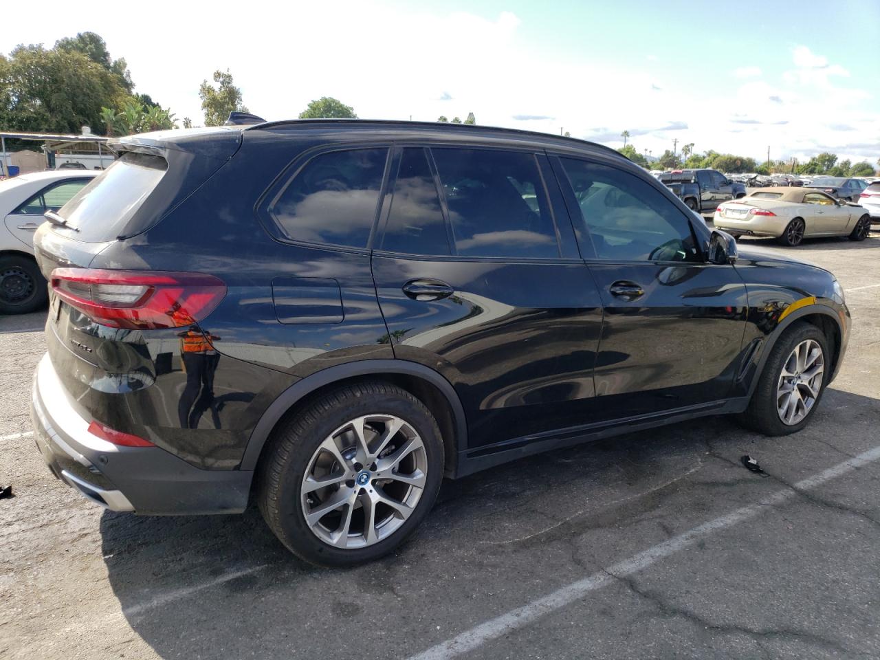 Image 3 of 2022 BMW X5 XDRIVE45E 2022 with VIN 5UXTA6C09N9K41968