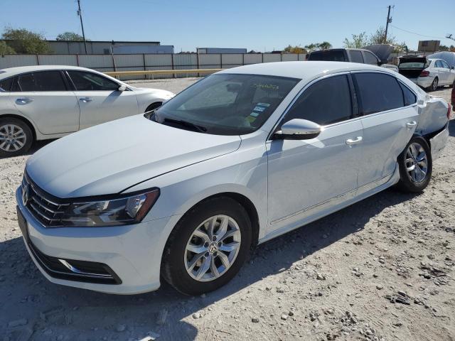 Obraz 1 z 2017 VOLKSWAGEN PASSAT S 2017 z VIN 1VWAT7A31HC084642