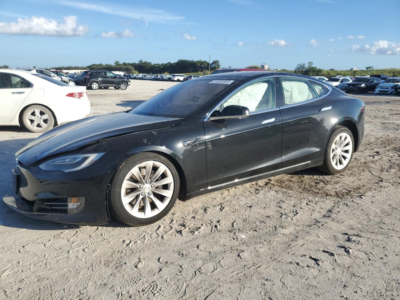 Изображение 1 2018 TESLA MODEL S  2018 с VIN 5YJSA1E21JF244880