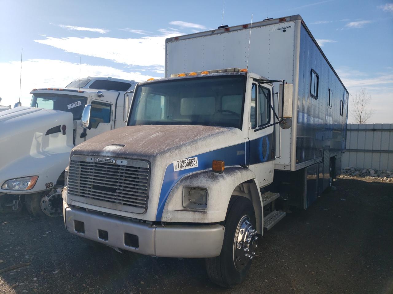 Изображение 2 2000 FREIGHTLINER MEDIUM CONVENTIONAL FL70 2000 с VIN 1FV6HJAA8YHA46664