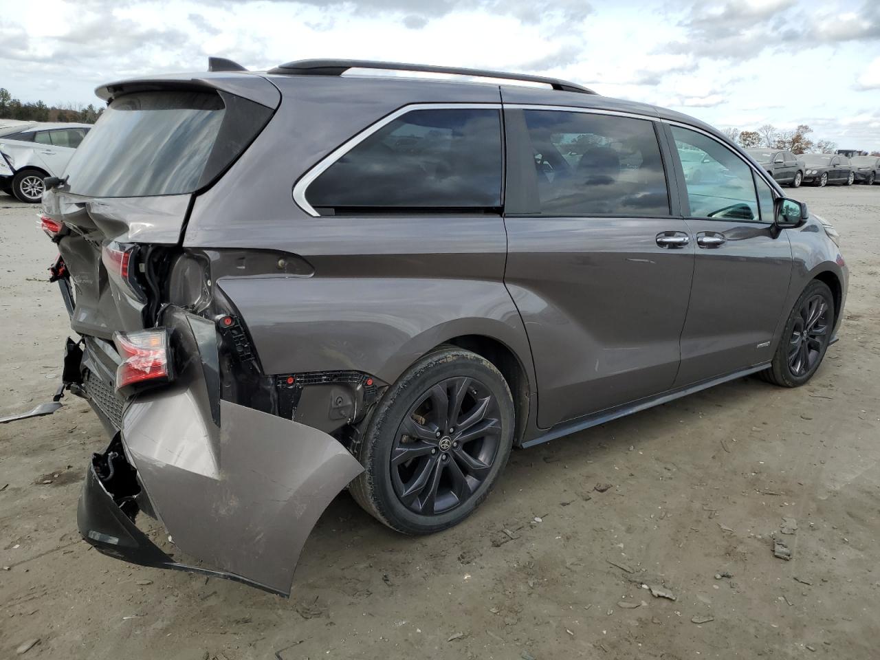Изображение 3 2021 TOYOTA SIENNA XSE 2021 с VIN 5TDDRKECXMS019308