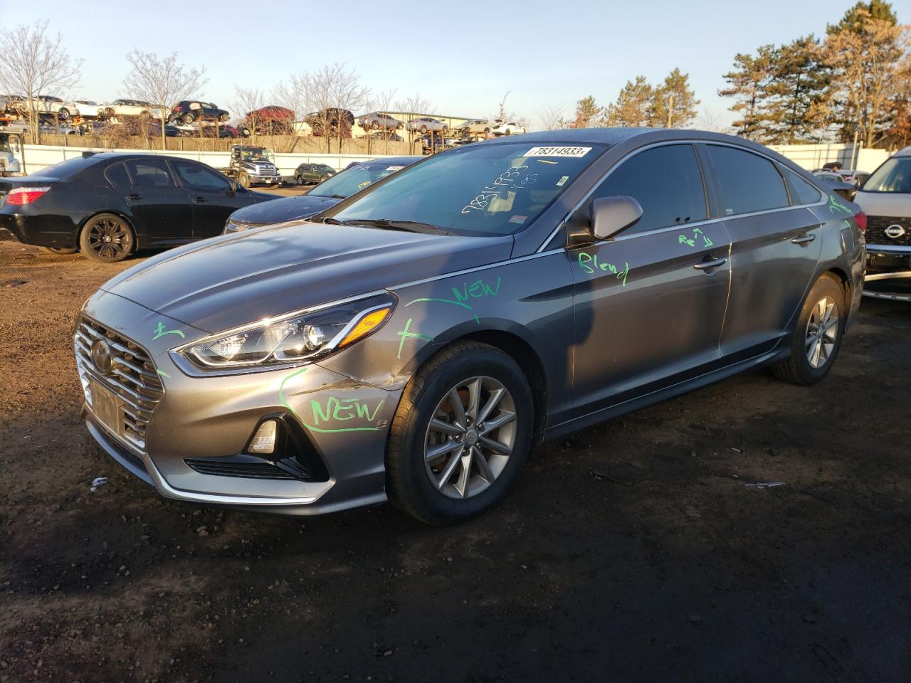 Obraz 1 z 2019 HYUNDAI SONATA SE 2019 z VIN 5NPE24AF1KH785578