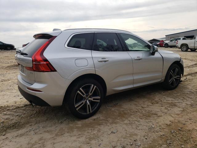 Obraz 3 z 2020 VOLVO XC60 T5 MOMENTUM 2020 z VIN YV4102DK2L1580732