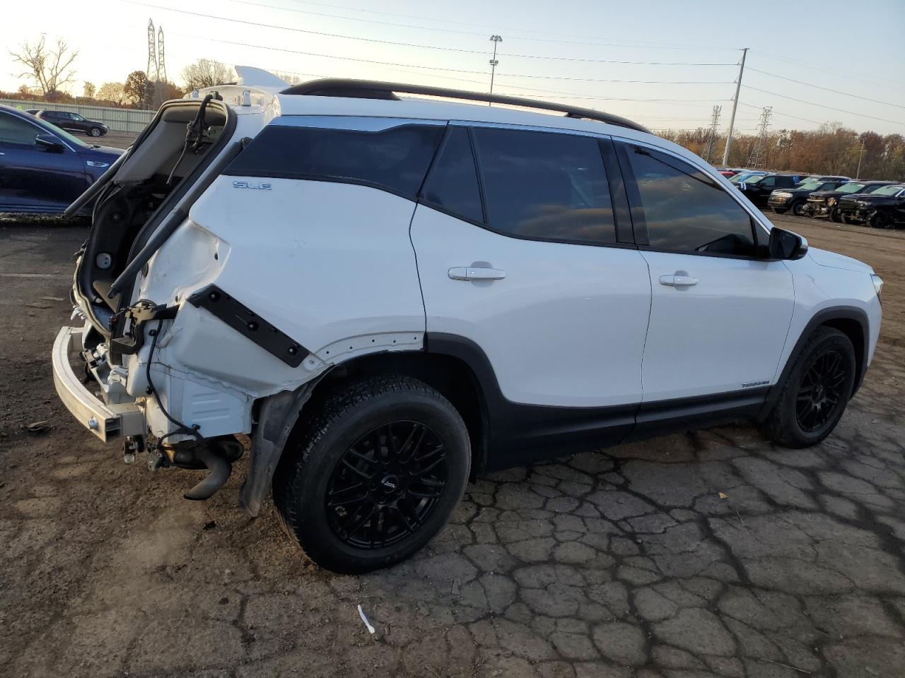 Изображение 3 2019 GMC TERRAIN SLE 2019 с VIN 3GKALMEV6KL262252