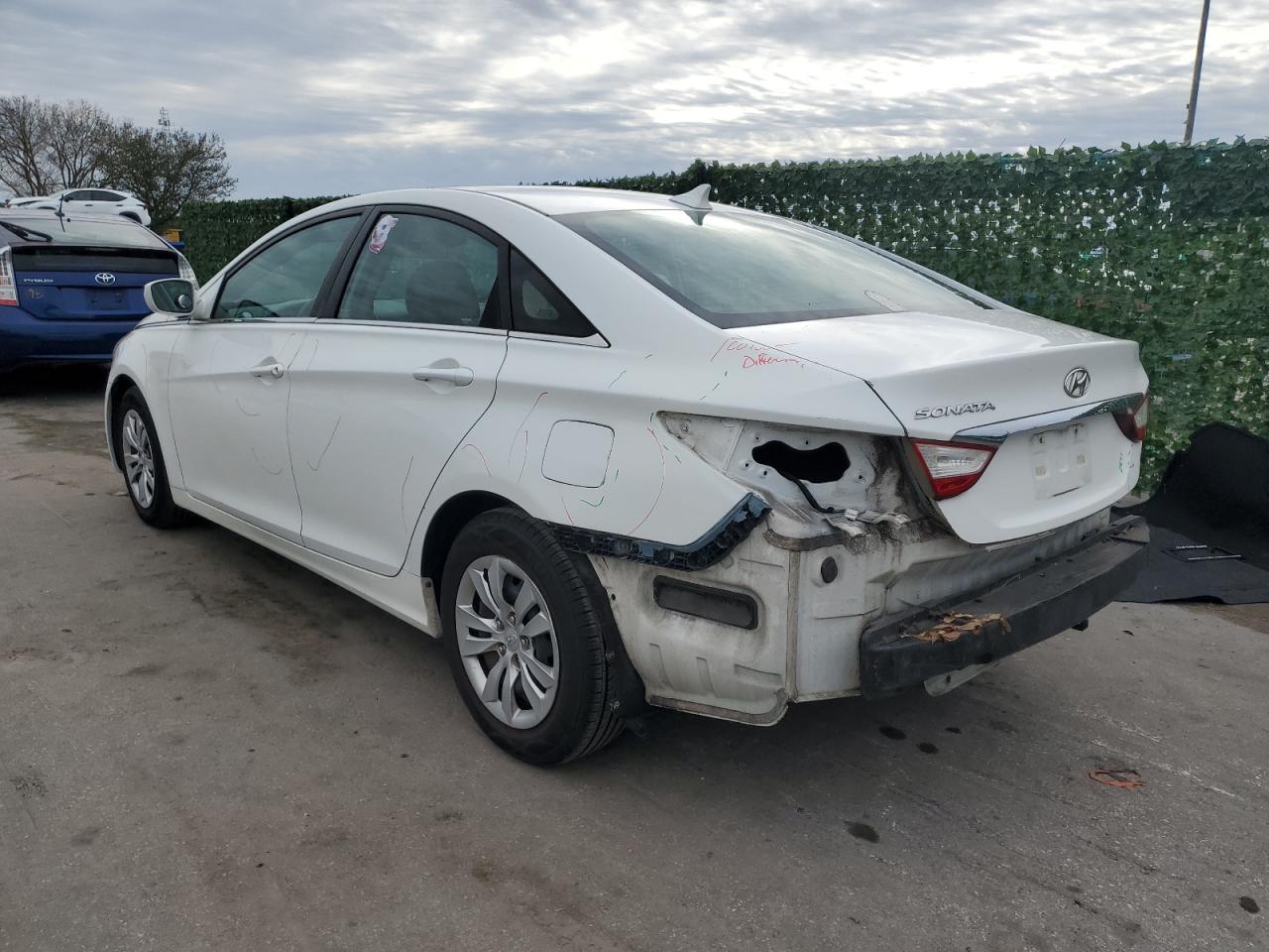 Image 2 of 2011 HYUNDAI SONATA GLS 2011 with VIN 5NPEB4AC5BH160638
