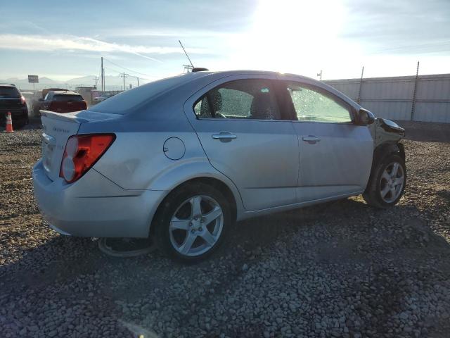 Изображение 3 2015 CHEVROLET SONIC LTZ 2015 с VIN 1G1JE5SBXF4210486
