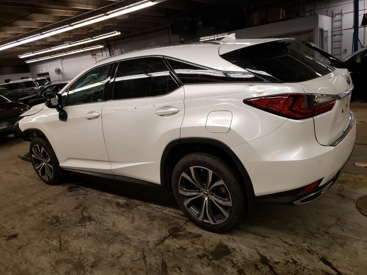 Image 2 of 2022 LEXUS RX 350 2022 with VIN 2T2HZMDA2NC323350